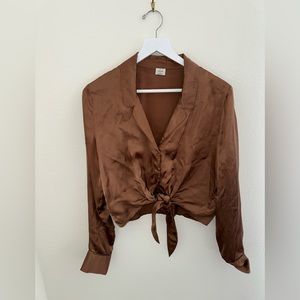Aritzia Wilfred tie front satin long sleeve blouse